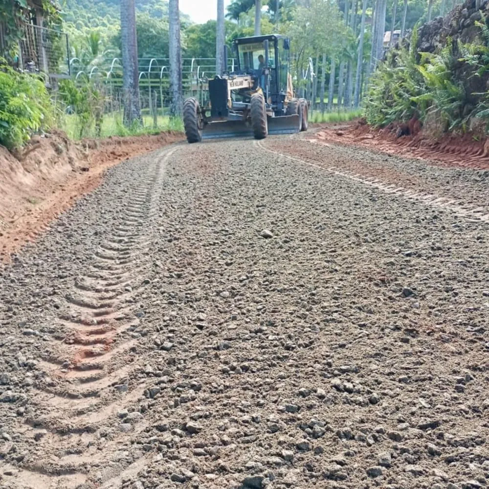 Prefeitura de Macaé Intensifica Manutenção das Estradas Vicinais na Serra Macaense