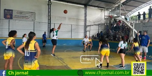 Prefeitura reinaugura Ginásio Poliesportivo Waldemar de Almeida Paz, no Frade