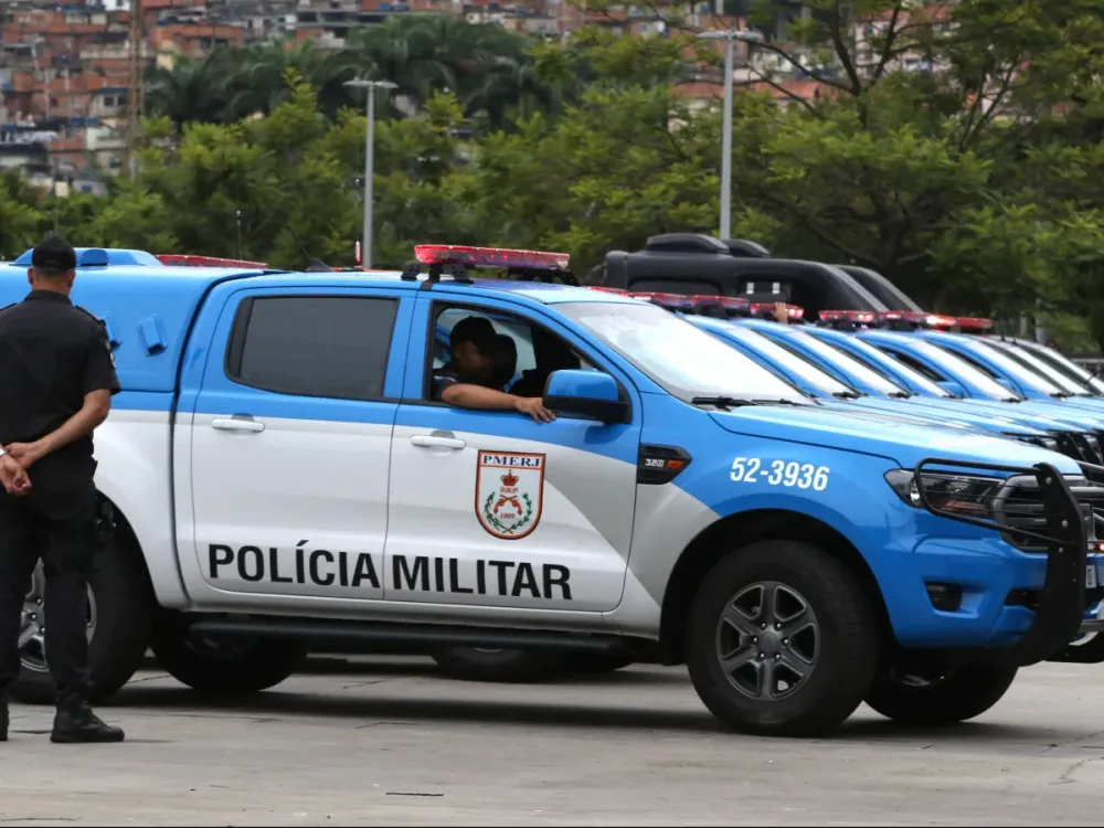 PLANTÃO DE POLÍCIA